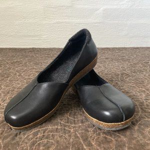 Stegmann Women's 'Liesl' Leather Skimmer - Black Leather - Size 9